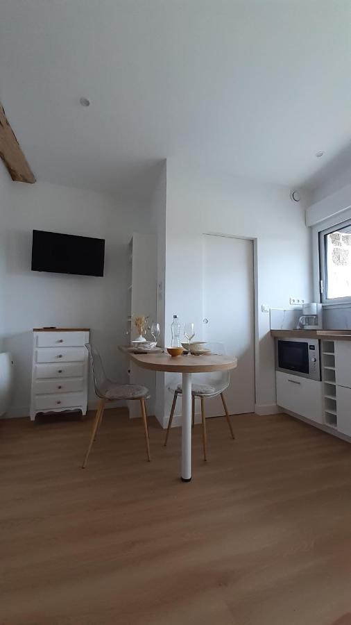 Gite Le St Aubinois Saint-Aubin-des-Ormeaux Екстериор снимка